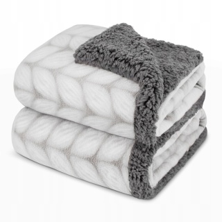 Polarowy koc dla dużego psa 100x150cm miękki do legowiska z barankiem