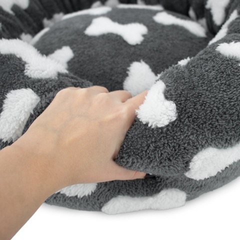 Legowisko dla kota i psa okrągłe miękkie DOGGURU Nala - 55 cm Kostki